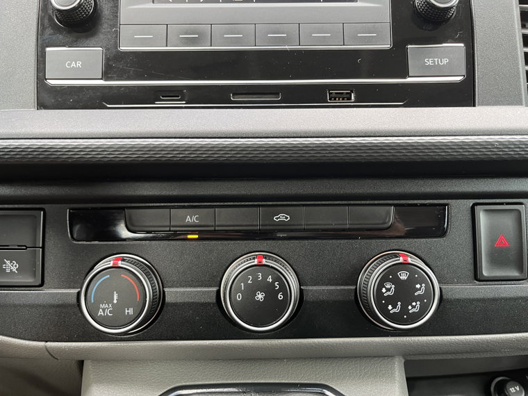 Vehicle Image 34
