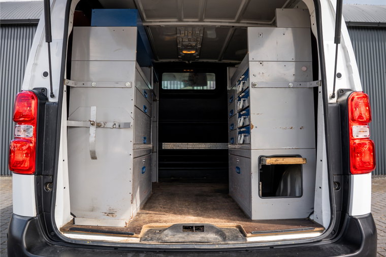 Vehicle Image 10