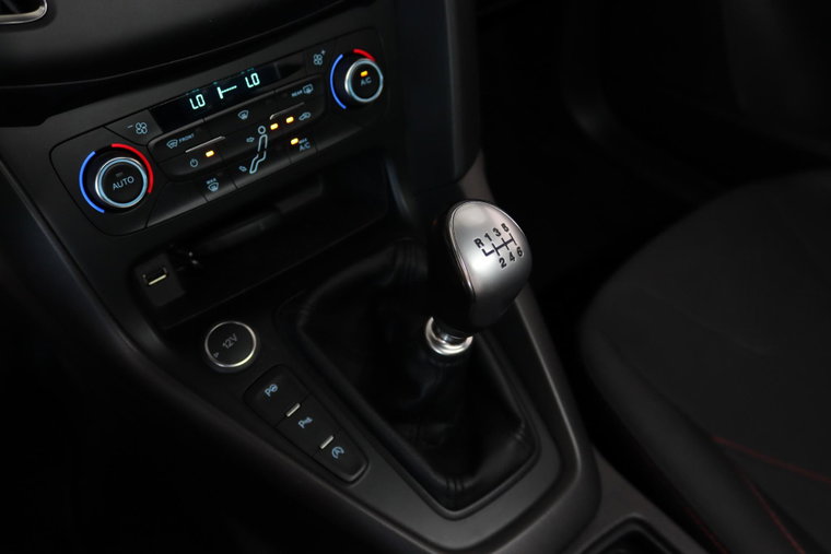 Vehicle Image 41