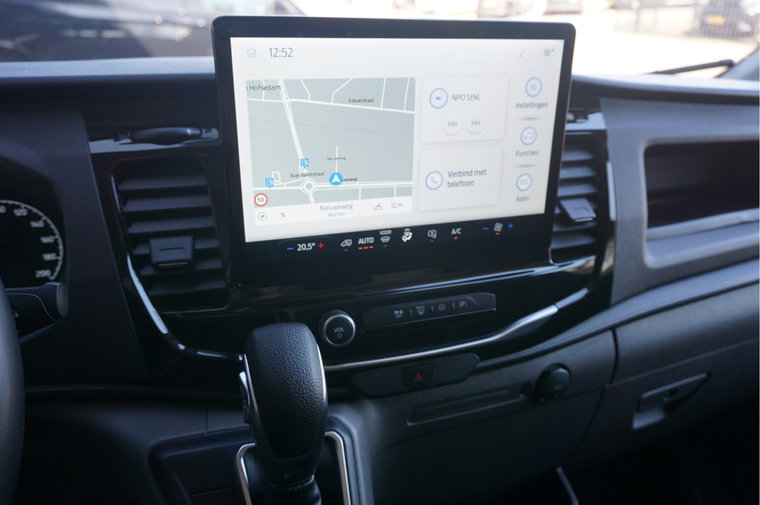 Vehicle Image 11