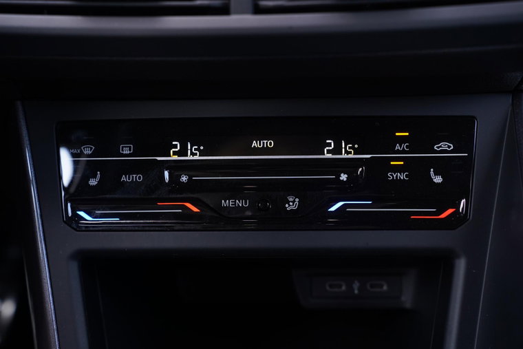 Vehicle Image 34