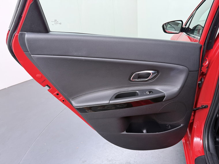 Vehicle Image 35