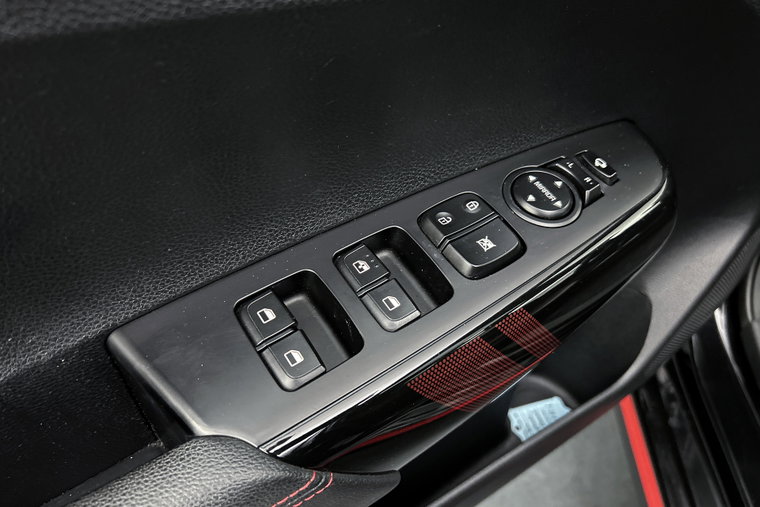 Vehicle Image 24
