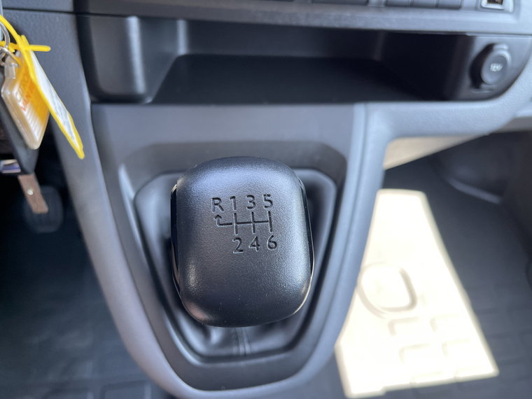 Vehicle Image 27