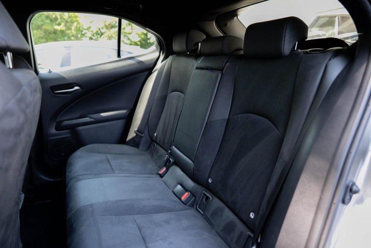 Vehicle Image 12