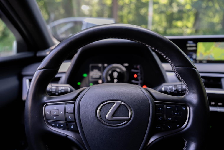 Vehicle Image 11