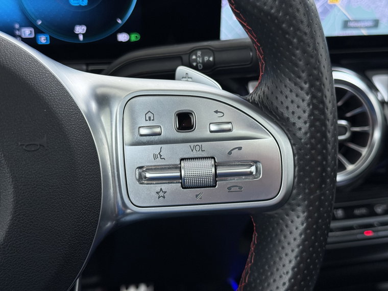 Vehicle Image 38