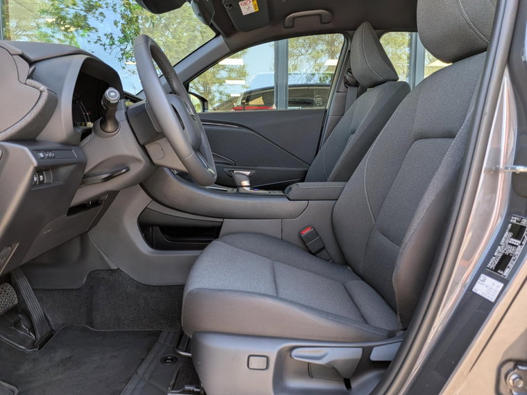 Vehicle Image 16