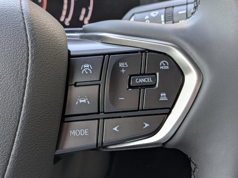 Vehicle Image 24