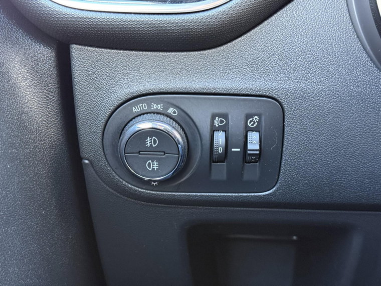 Vehicle Image 24