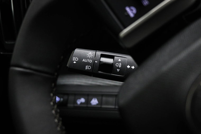 Vehicle Image 33