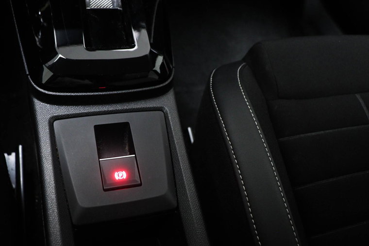 Vehicle Image 37