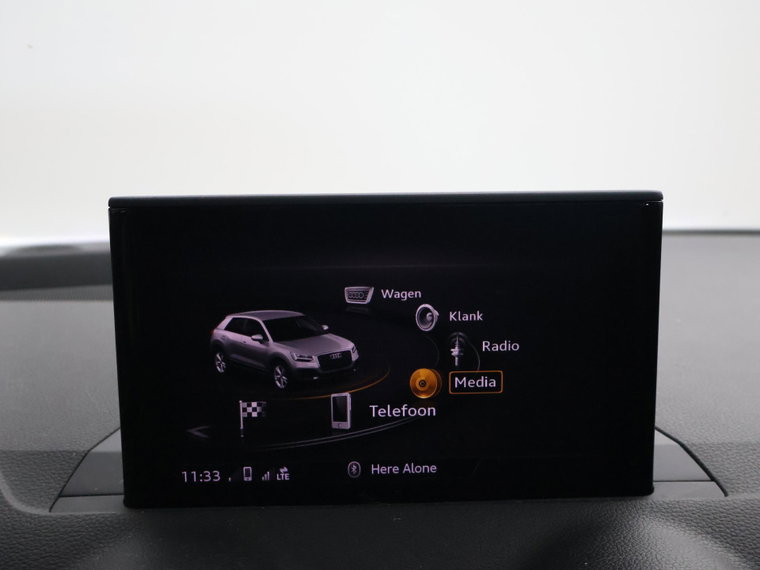 Vehicle Image 33