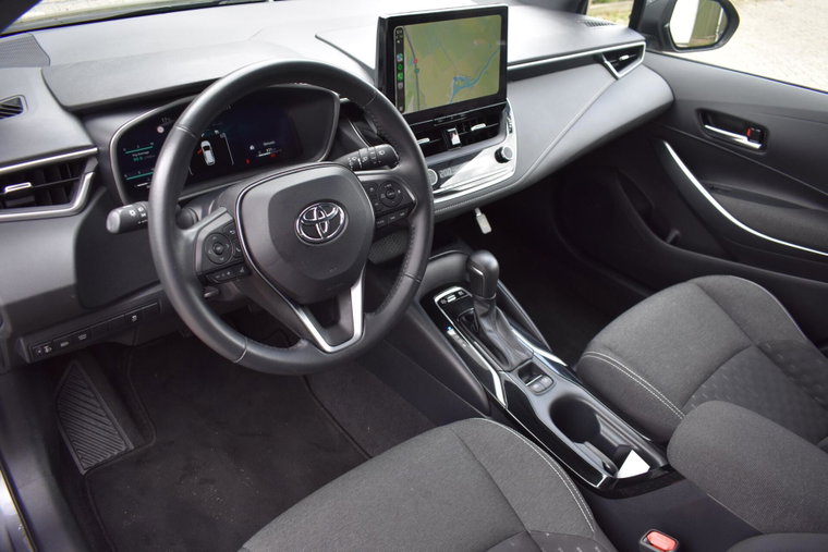 Vehicle Image 11