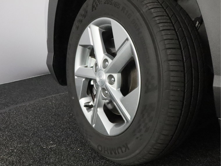 Vehicle Image 31