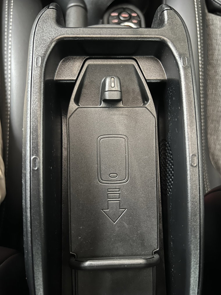 Vehicle Image 28