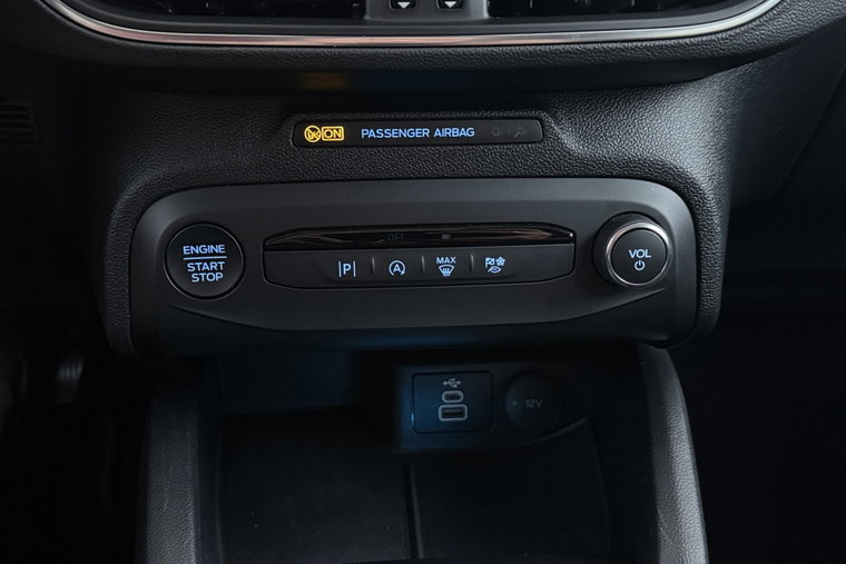 Vehicle Image 27