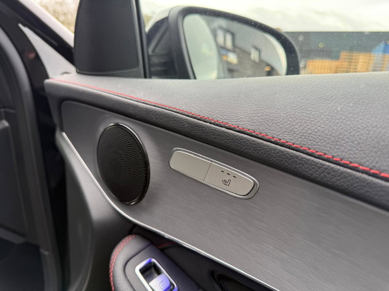 Vehicle Image 38