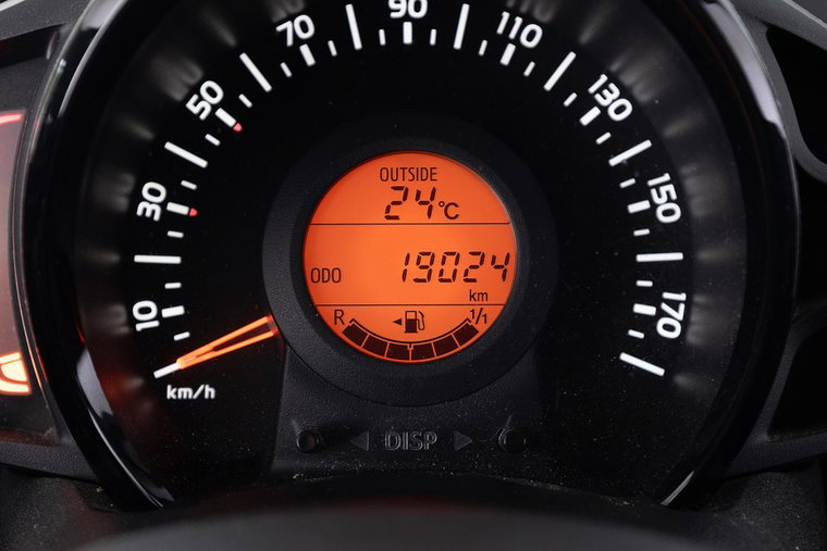 Vehicle Image 15