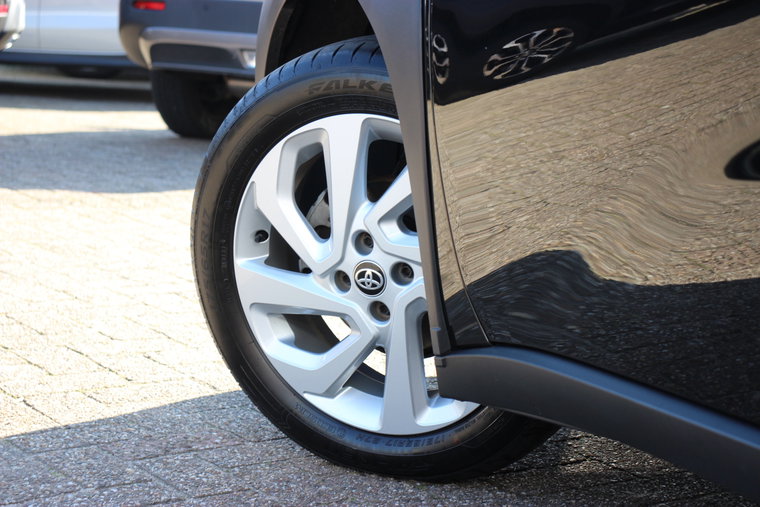Vehicle Image 15