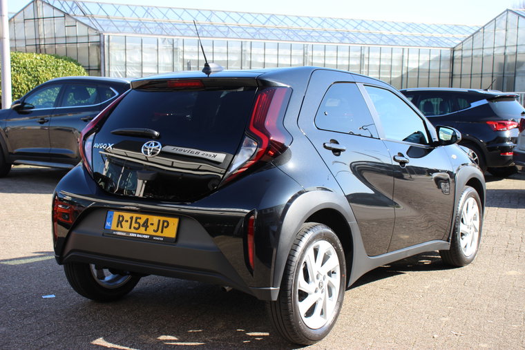 Vehicle Image 18