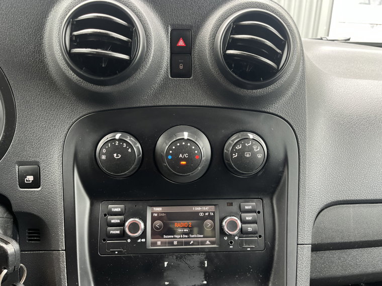 Vehicle Image 26