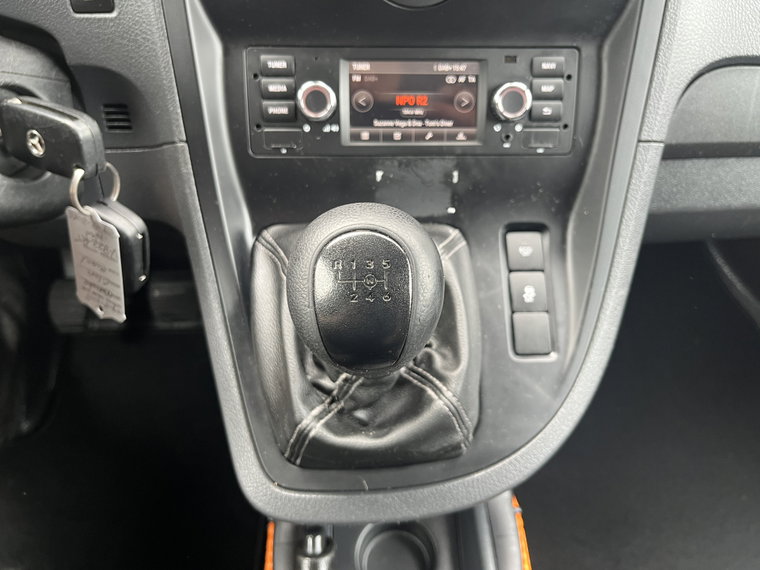 Vehicle Image 27