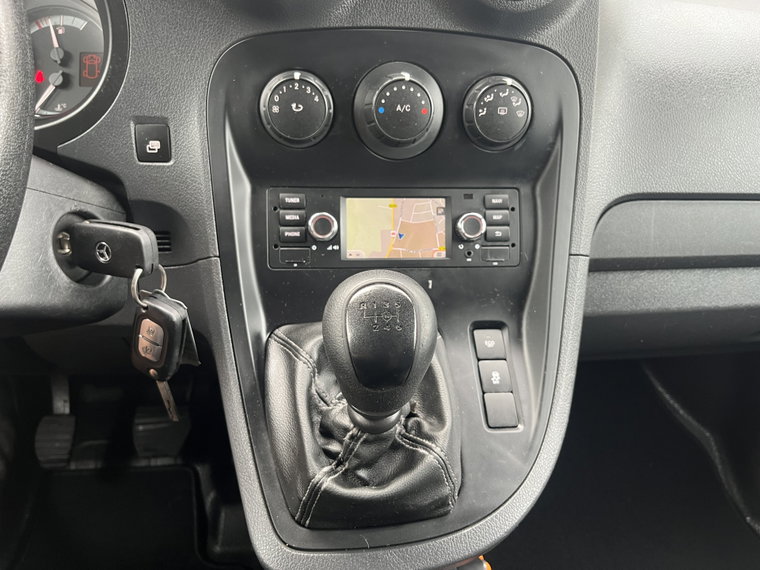 Vehicle Image 34
