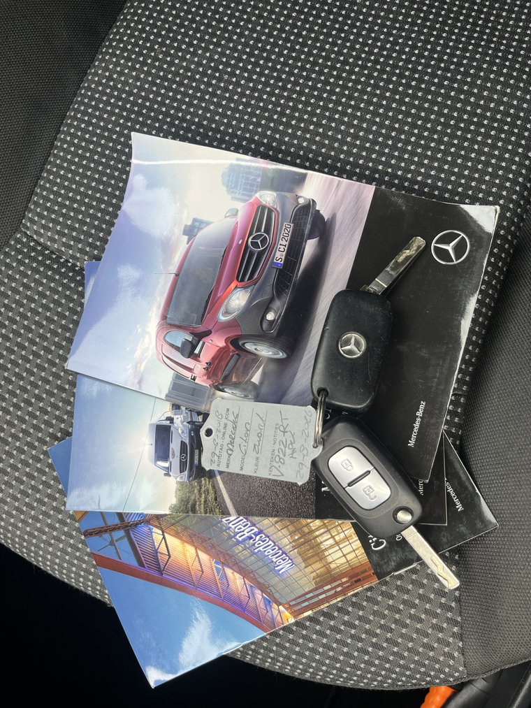 Vehicle Image 35