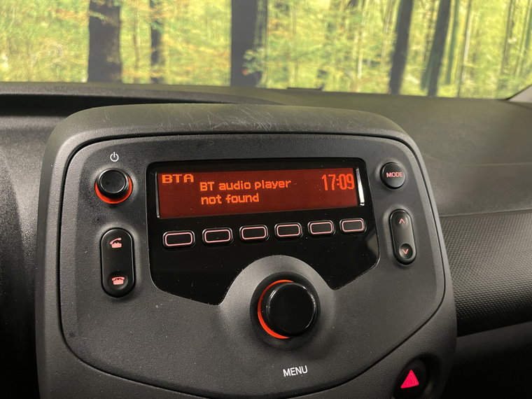 Vehicle Image 14
