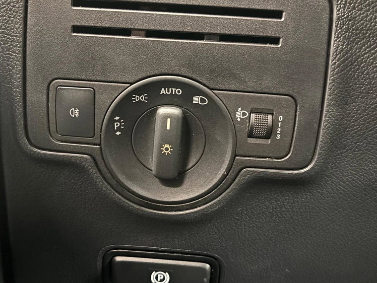 Vehicle Image 24