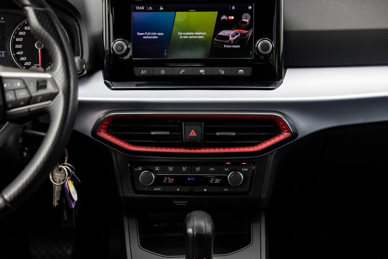 Vehicle Image 19