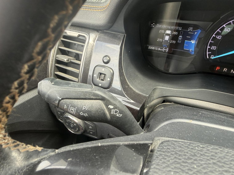 Vehicle Image 17