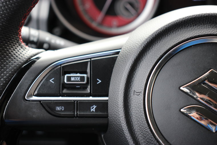 Vehicle Image 18
