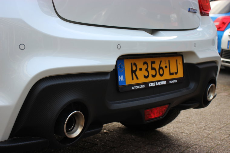 Vehicle Image 28