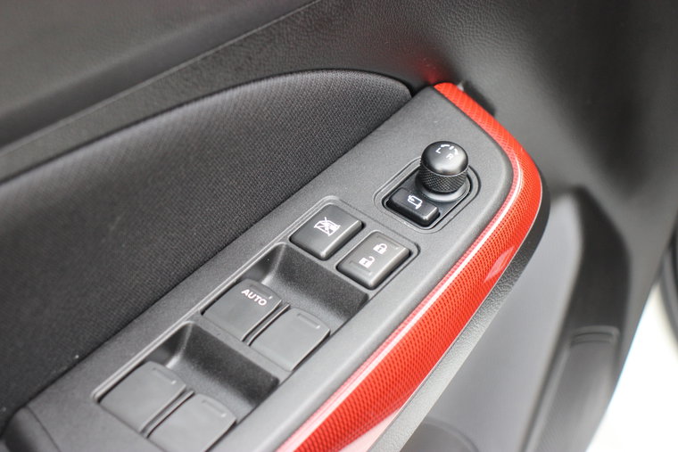 Vehicle Image 32