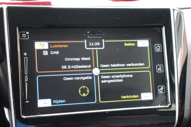 Vehicle Image 35