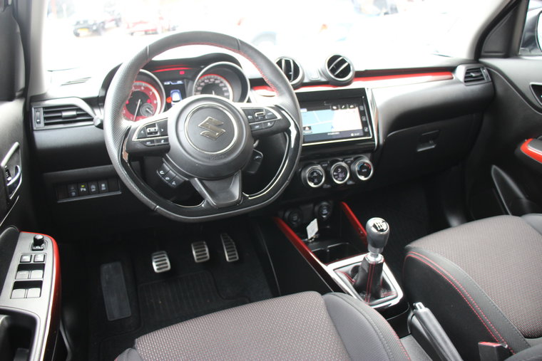 Vehicle Image 7