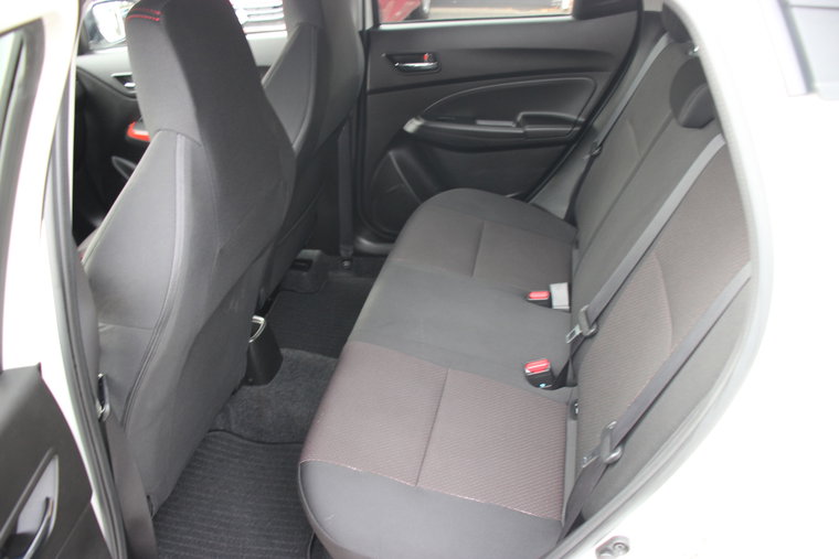 Vehicle Image 9