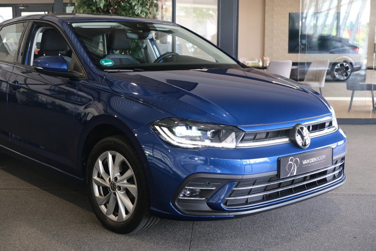 Vehicle Image 17