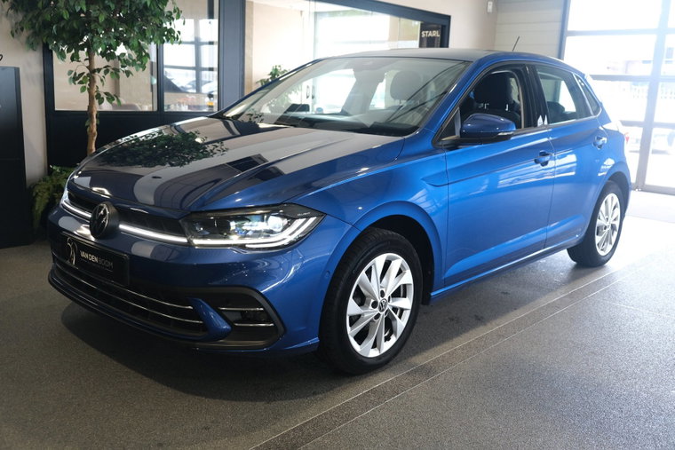 Vehicle Image 21