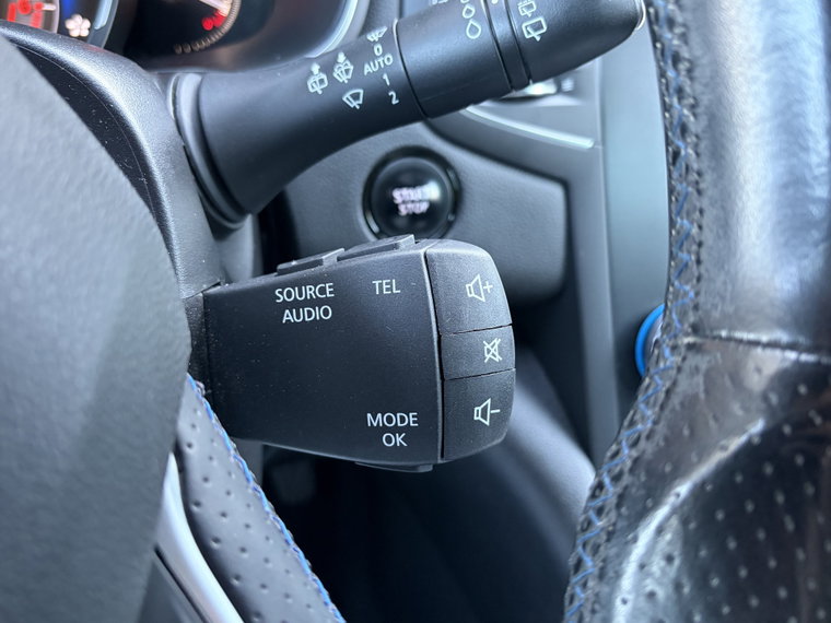 Vehicle Image 30