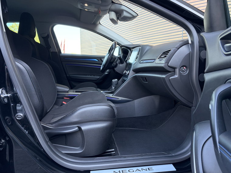 Vehicle Image 45