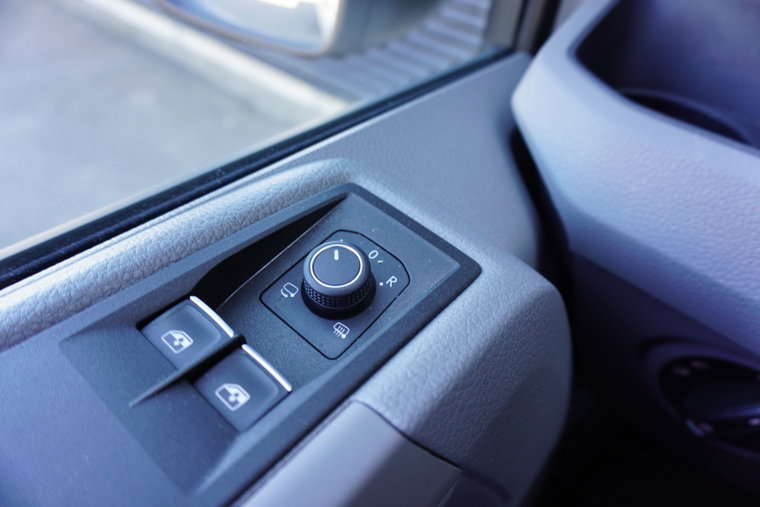 Vehicle Image 24
