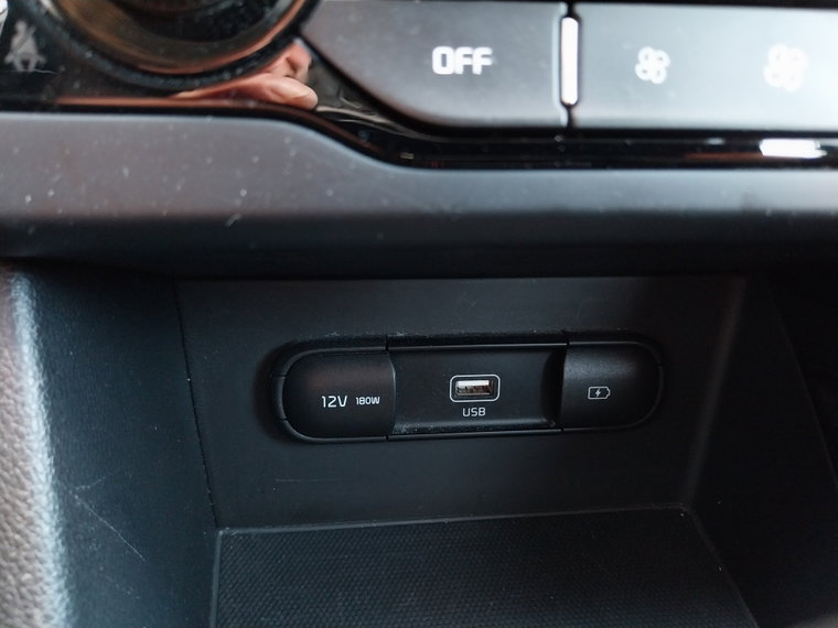 Vehicle Image 28