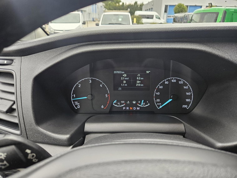 Vehicle Image 13