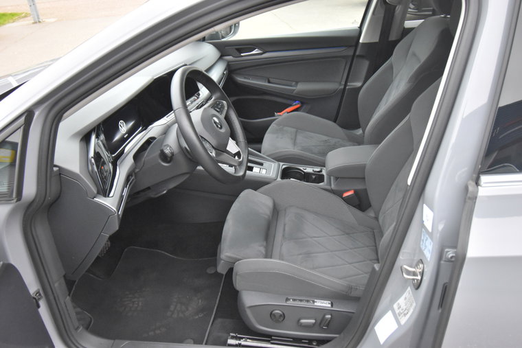 Vehicle Image 23