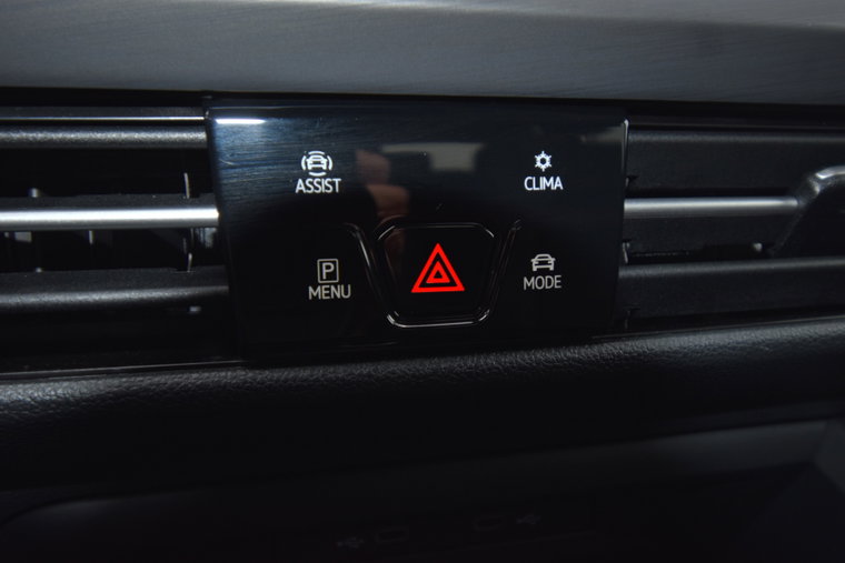 Vehicle Image 30