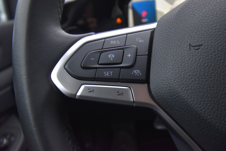 Vehicle Image 40