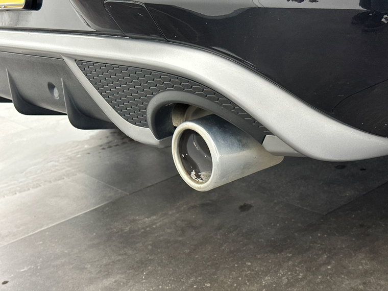 Vehicle Image 37